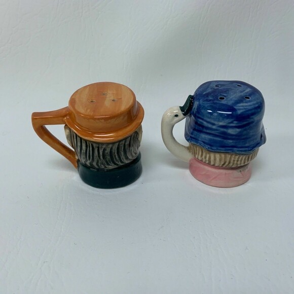 Vintage Man Woman Salt & Pepper Shakers Made in Japan - Picture 3 of 9